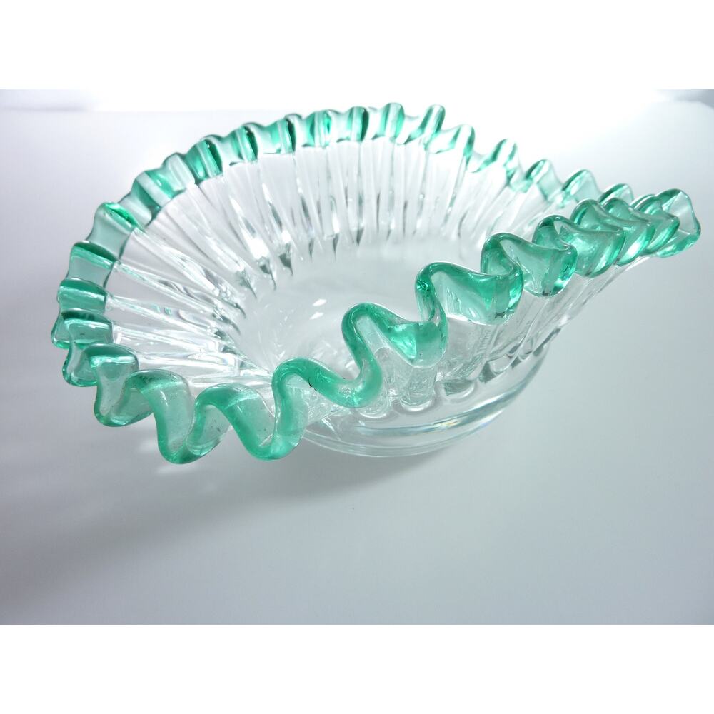 Vintage Clear Blown Glass Bowl Green/Blue Edge Trim Scalloped Ruffle Mermaid - Picture 2 of 8